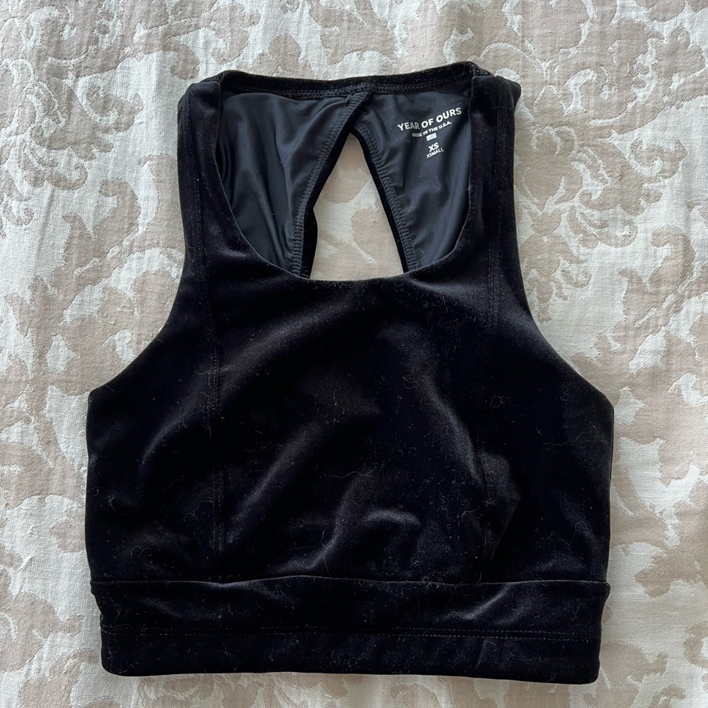 Year of Ours Velvet sports bra / crop top